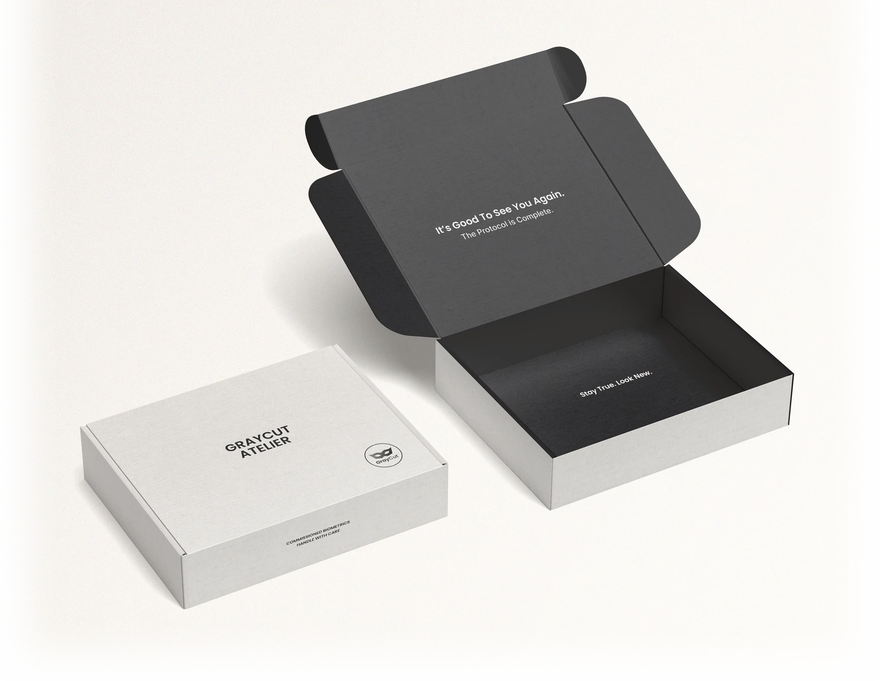 The GrayCut atelier box, open and closed.